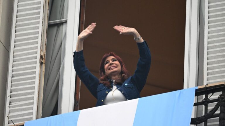 Tras la salida de tres senadores de Convicción Federal, el PJ de Cristina Kirchner responde: ‘Eligieron el lado equivocado’
