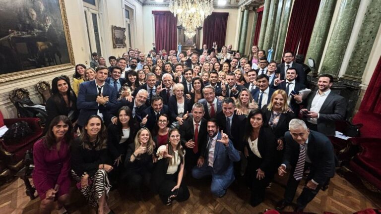 Casa Rosada Post-Victoria: Desafíos de Marzo y la Influencia de Trump