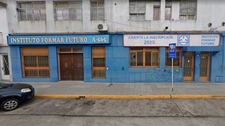 Impacto en CABA: Cierra de sorpresa escuela privada y deja a 200 estudiantes en la incertidumbre