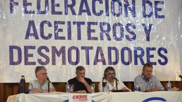 El sindicato de aceiteros anuncia paro y movilización contra la reforma laboral