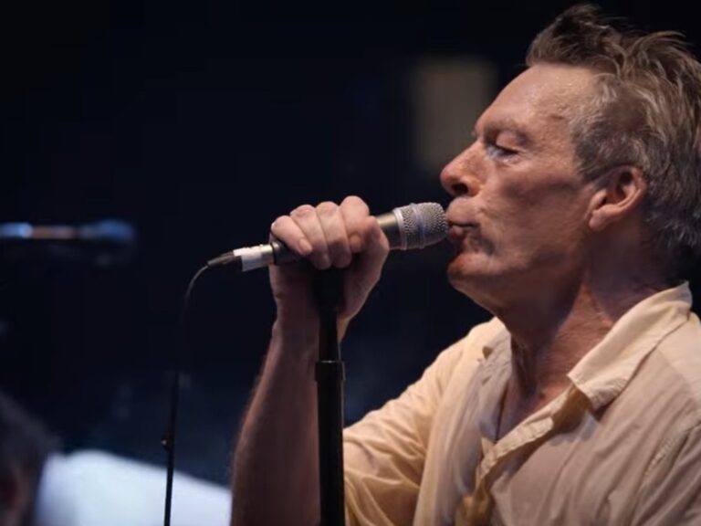 Fallece Andrew Ranken, baterista de The Pogues, a los 72 años