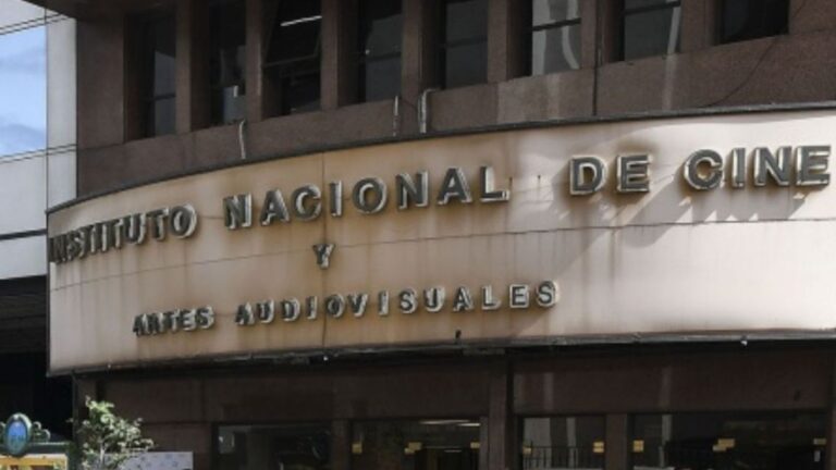 Reforma Laboral Genera Preocupación en el Cine Argentino: Dos Artículos Ponen en Riesgo el Financiamiento del INCAA