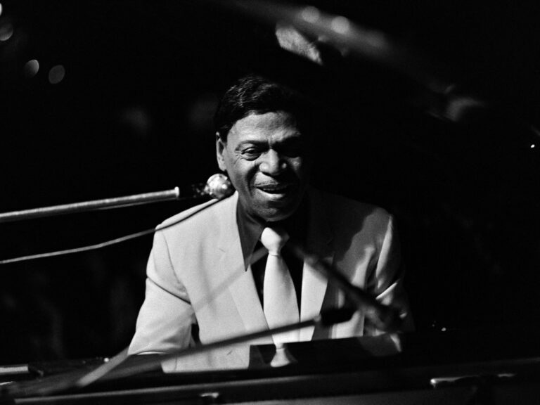 Earl Hines: El Pianista Respaldado por Al Capone
