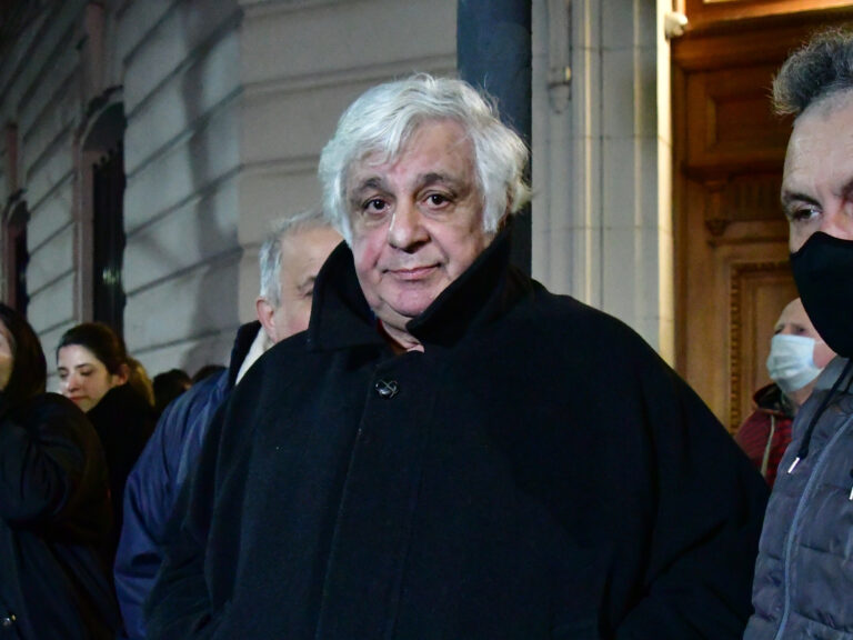 Alberto Samid internado en Punta del Este: su esposa solicita avión sanitario a Axel Kicillof