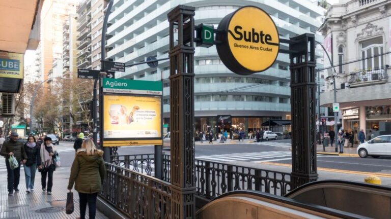 Reapertura de la estación Agüero del subte tras tres meses de mejoras