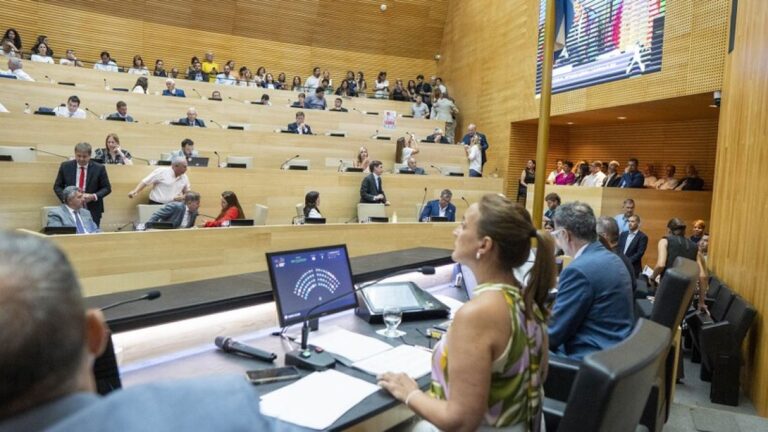 Opositores critican una Unicameral ‘planificada’ y el PJ responde: ‘Son falacias’