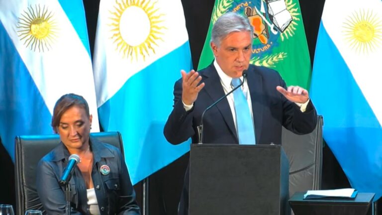 Llaryora busca aprobar su primera ley de 2026 en medio de tensiones con Juez y la oposición