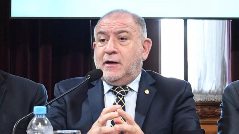 Juez Advierte: ‘Sin Reducir Impuestos, la Reforma Laboral No Creará Empleo’