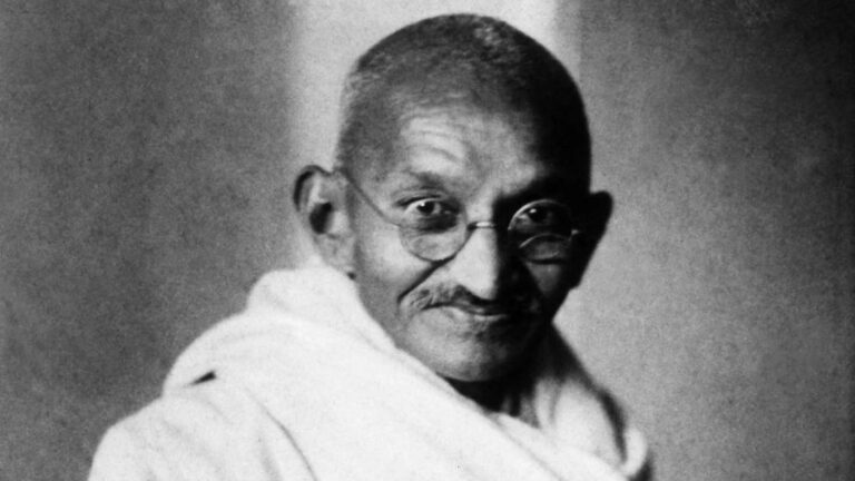 5 Lecciones de Gandhi para Vivir con Menos en 2026