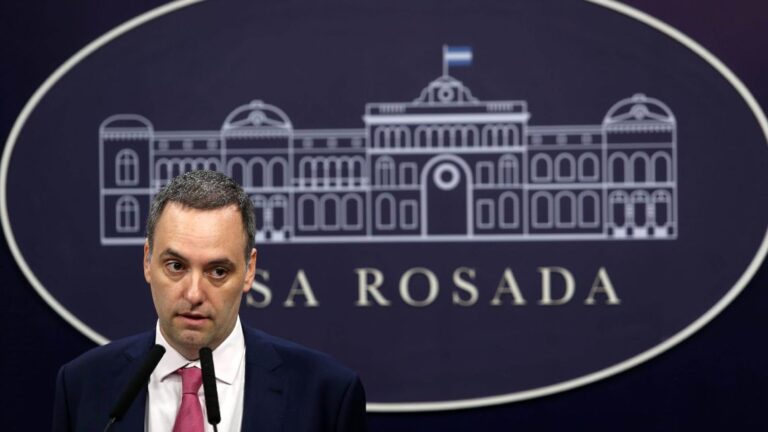 Adorni y Quirno: Detalles del Acuerdo con EE. UU. en Conferencia de Prensa
