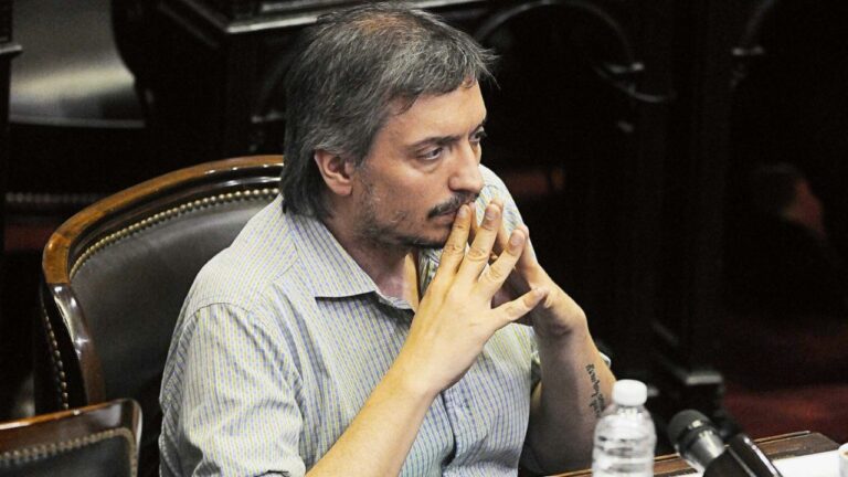 Video: Los curiosos gestos de Máximo Kirchner en Diputados