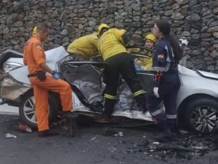 Tragedia en Corrientes: mujer fallece y sus dos hijas adolescentes están graves