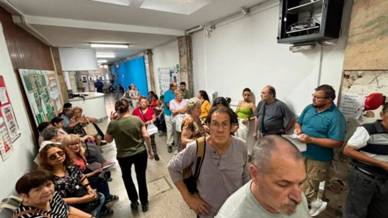 Farmacias de Córdoba al borde del colapso por demoras en pagos del PAMI