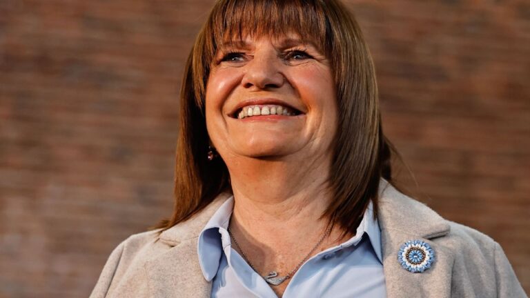 Patricia Bullrich Lidera en Imagen Pública, Superando a Milei, Según Encuesta