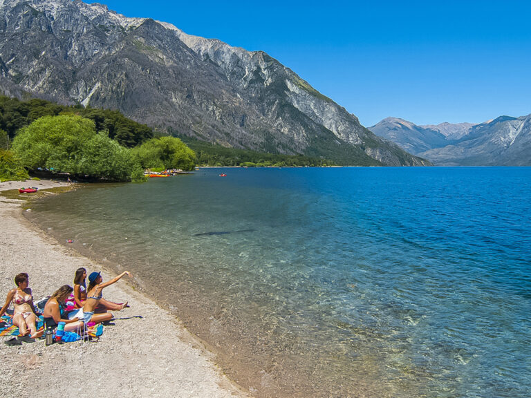 Descubre el Paraíso Oculto de Chubut: Playas Secretas y un Laberinto Único
