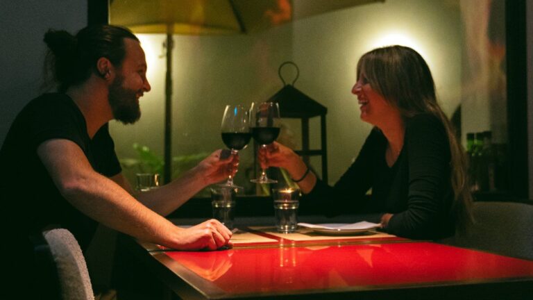 San Valentín: 14 Mesas Encantadoras para tu Cena del 14 de Febrero