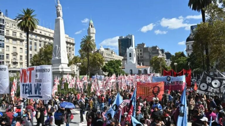 Reforma Laboral en Debate: Sindicatos se Reúnen en el Congreso