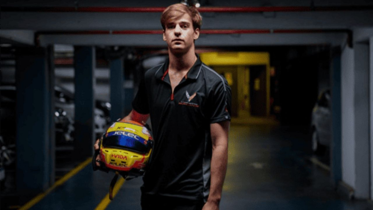 ¿Un Nuevo Talento Argentino?: Conoce al Piloto Destacado por Manuel Adorni