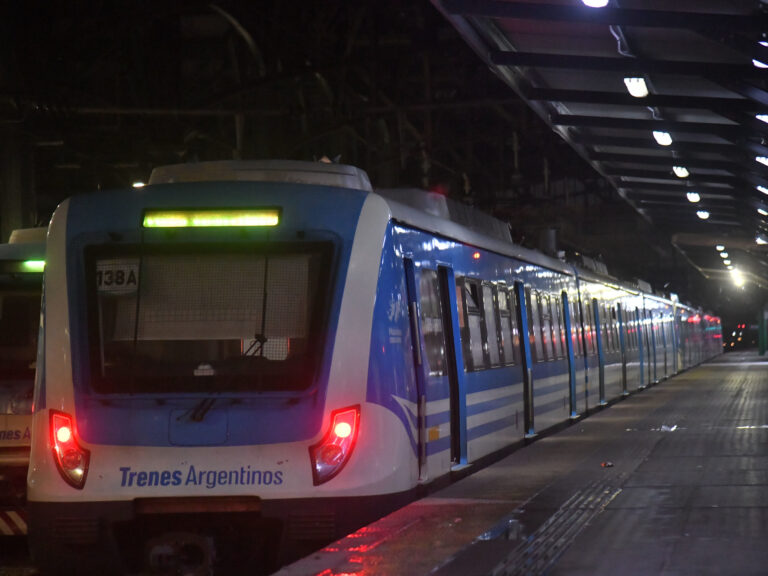 El Gobierno impone conciliación obligatoria: no habrá paro de trenes este 5 de febrero.