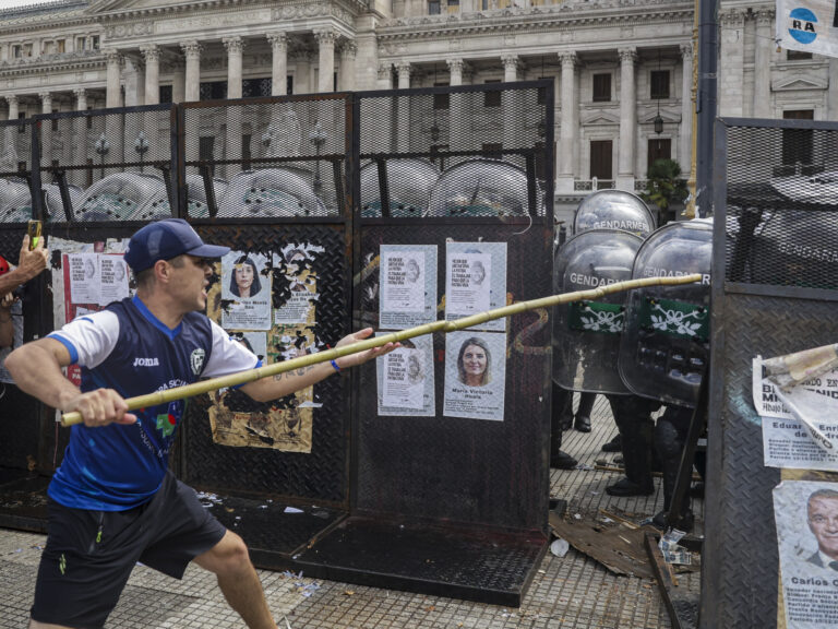 Corresponsales Extranjeros Alzan la Voz: Preocupación por Comunicado del Ministerio de Seguridad sobre la Prensa en Marchas