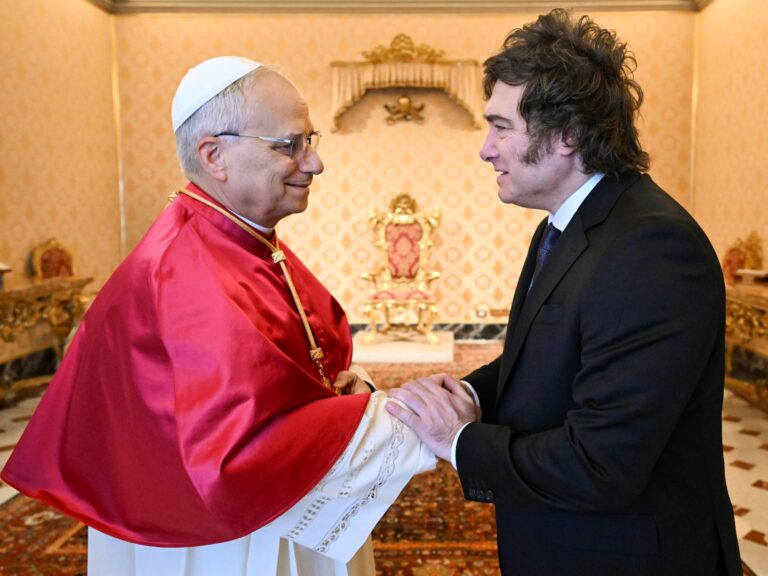 El Gobierno invita al Papa León XIV a Argentina con carta de Javier Milei