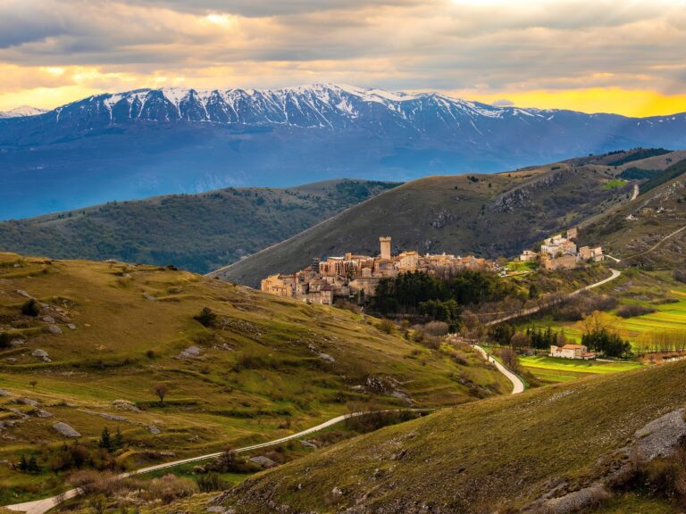 Un pueblo de 120 habitantes renace como tesoro medieval tras el terremoto en Italia