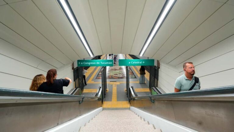 ¡Reabren las estaciones de subte Plaza Italia y Uruguay!
