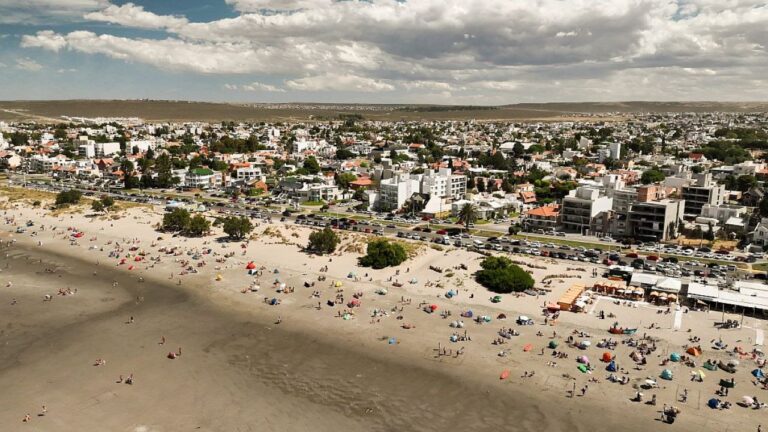 Febrero en Puerto Madryn: Triatlón, Aguas Abiertas y Futvóley
