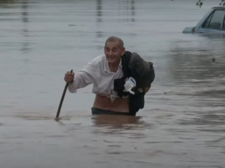 Inundaciones en Tucumán: Un mes de lluvia en un solo día arrasa barrios