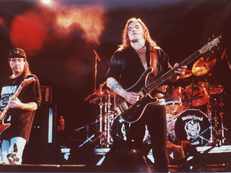 Fallece Phil Campbell, guitarrista de Motörhead, a los 64 años