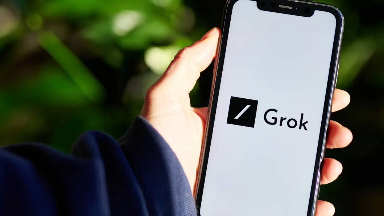 Grok se vuelve un servicio exclusivo