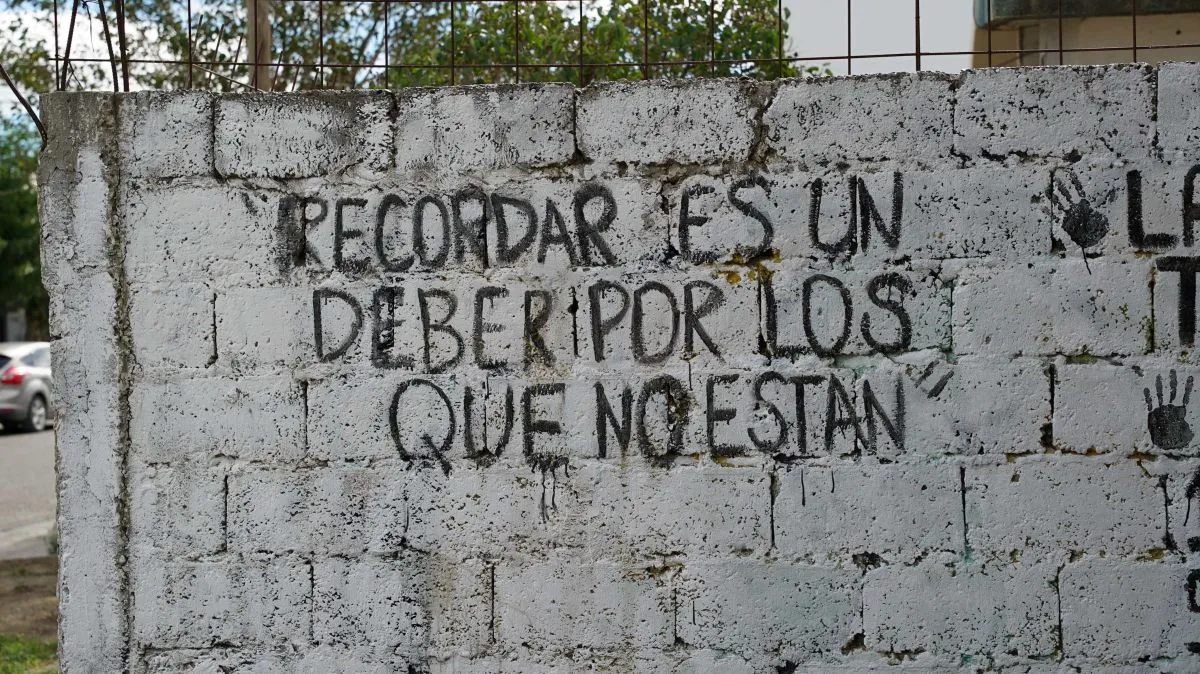 Alumnos educando sobre memoria