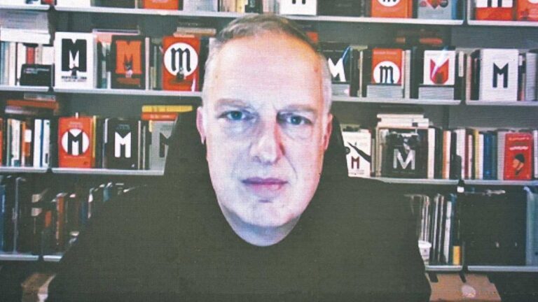 Antonio Scurati: «La violencia simbólica ya ha dado paso a la física»