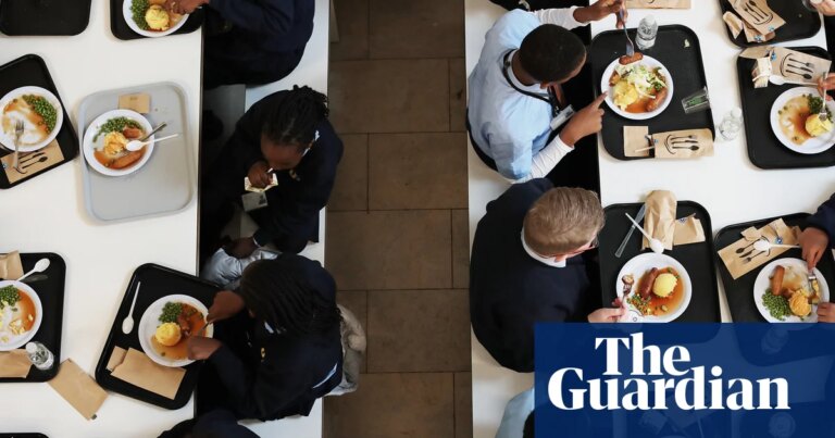 Casi la mitad de los maestros de primaria en Inglaterra observa trastornos alimentarios en sus alumnos, revela encuesta