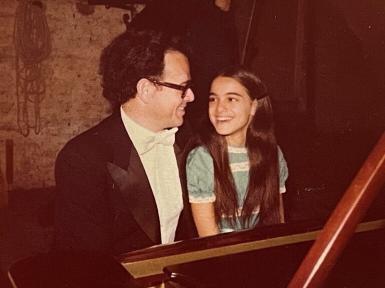 De niño rescatado del nazismo a maestro musical: la increíble trayectoria de un legado pianista