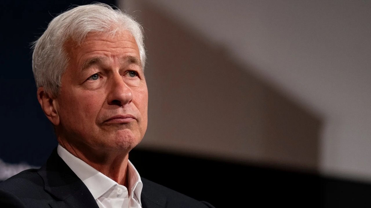 Jamie Dimon, CEO de JPMorgan, enzima un respaldo importante a Milei