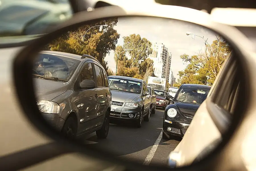 Contaminación y congestión de autos