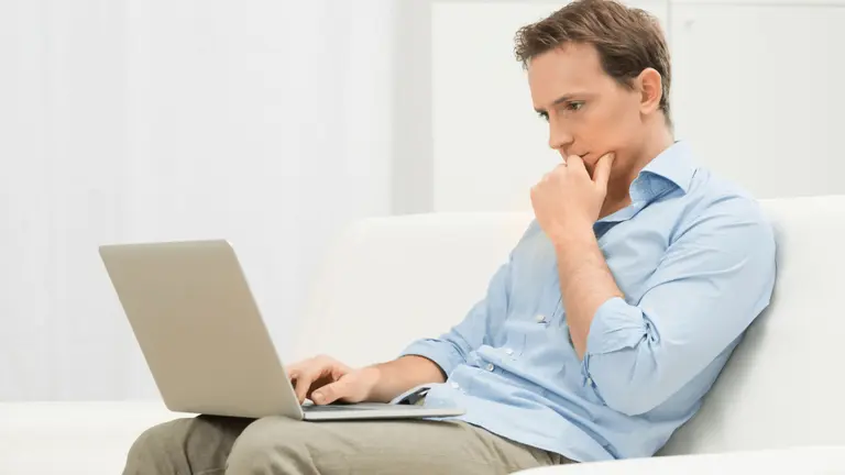 La web se llena de bots y pone en jaque el negocio publicitario: por qué 2027 será un punto de quiebre