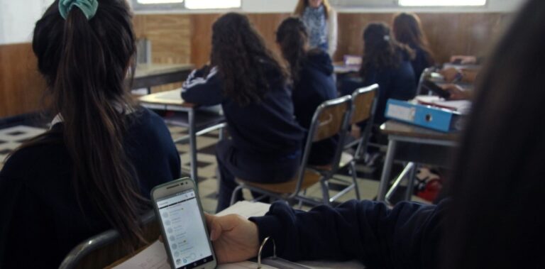 Uso permitido solo en recreo: condiciones de la escuela