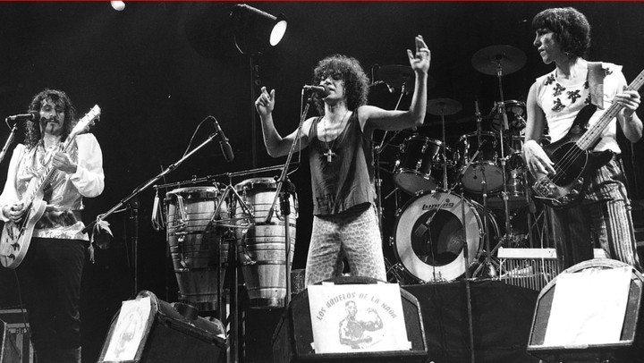 Miguel Abuelo, al frente de Los Abuelos de la Nada