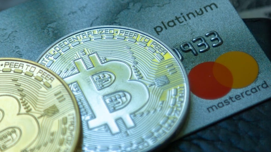 Mastercard avanza con plan cripto global