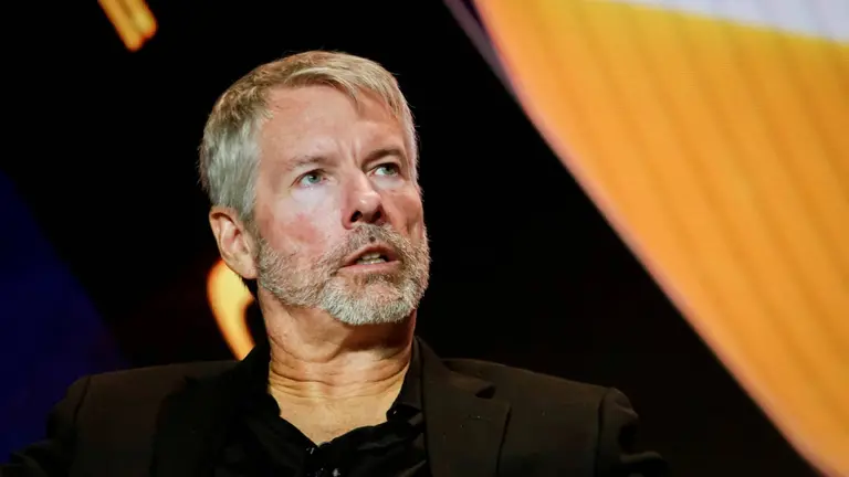 En plena tensión en Medio Oriente, Strategy compró u$s204 millones más en Bitcoin