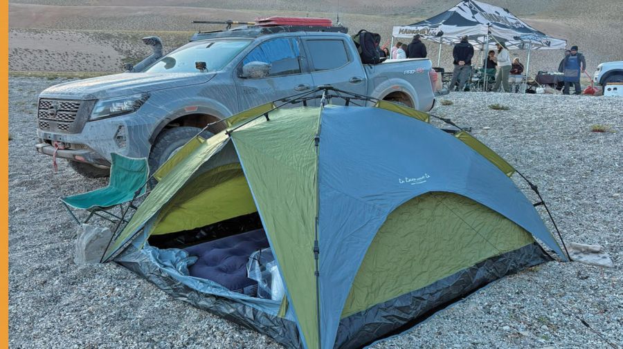 Campamento junto a la laguna La Fea: lujo y naturaleza se encuentran.