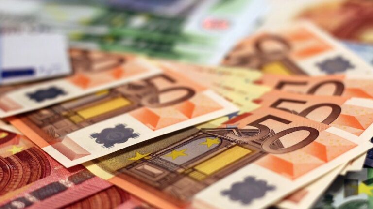 Euro y Euro Blue: Cotizaciones del 15 de mayo