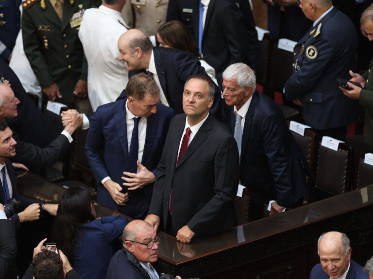 El Presidente defiende su derecho a responder a su manera