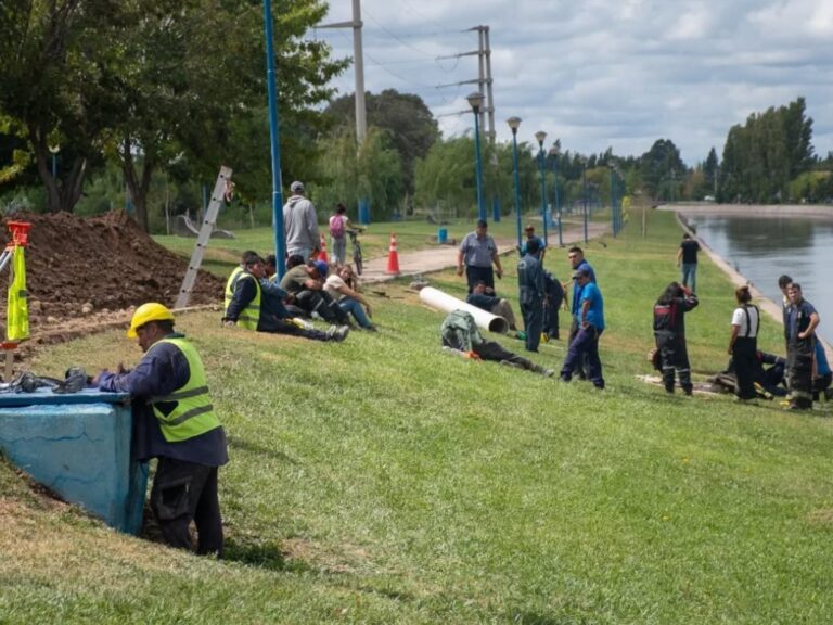 Trágico derrumbe en obra cloacal: un trabajador pierde la vida al quedar atrapado