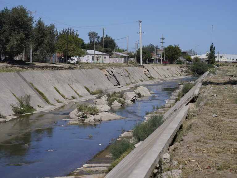 Bahía Blanca: Un año después de la inundación, el miedo regresa con cada lluvia