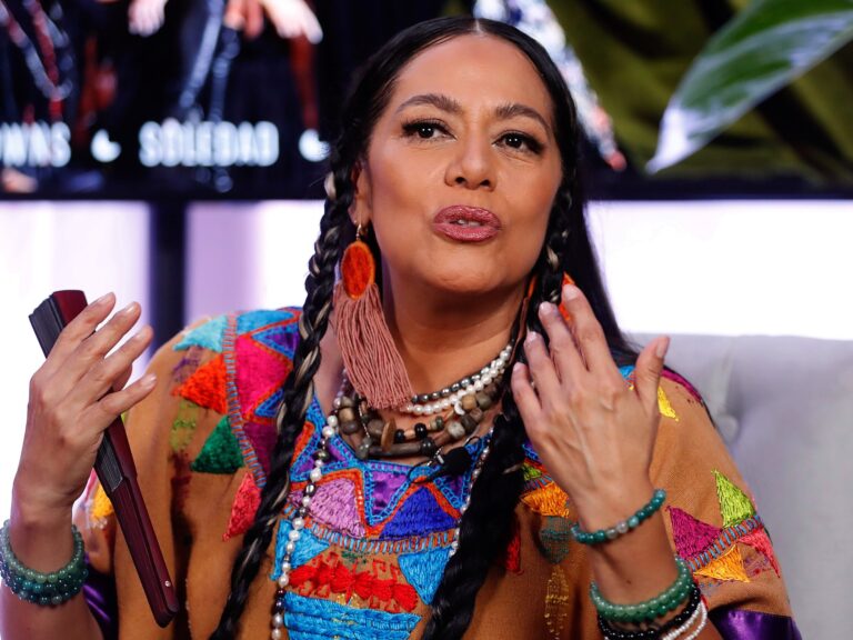 Lila Downs lanza nueva canción por el Día de la Mujer: un homenaje a la presidenta de México y un llamado contra el narcotráfico