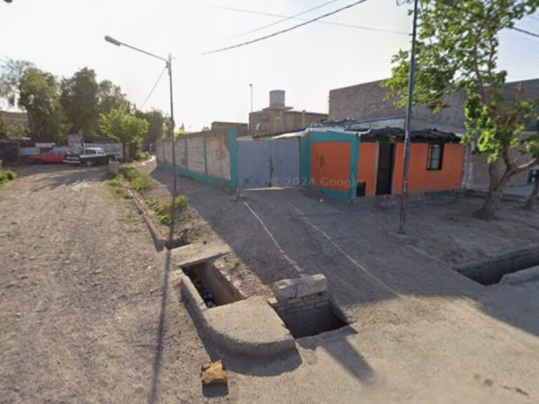 Niña de 11 años es baleada al abrir la puerta de su casa