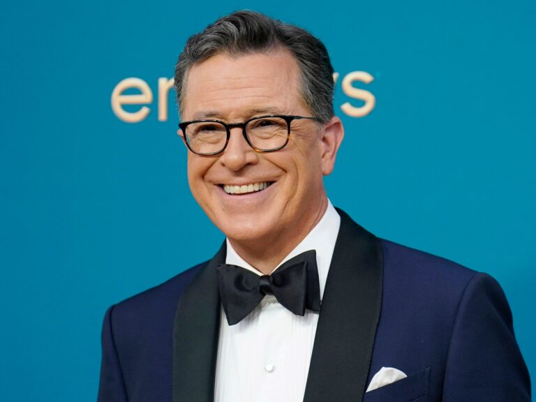 Stephen Colbert se encargará del guion de la nueva película de El Señor de los Anillos